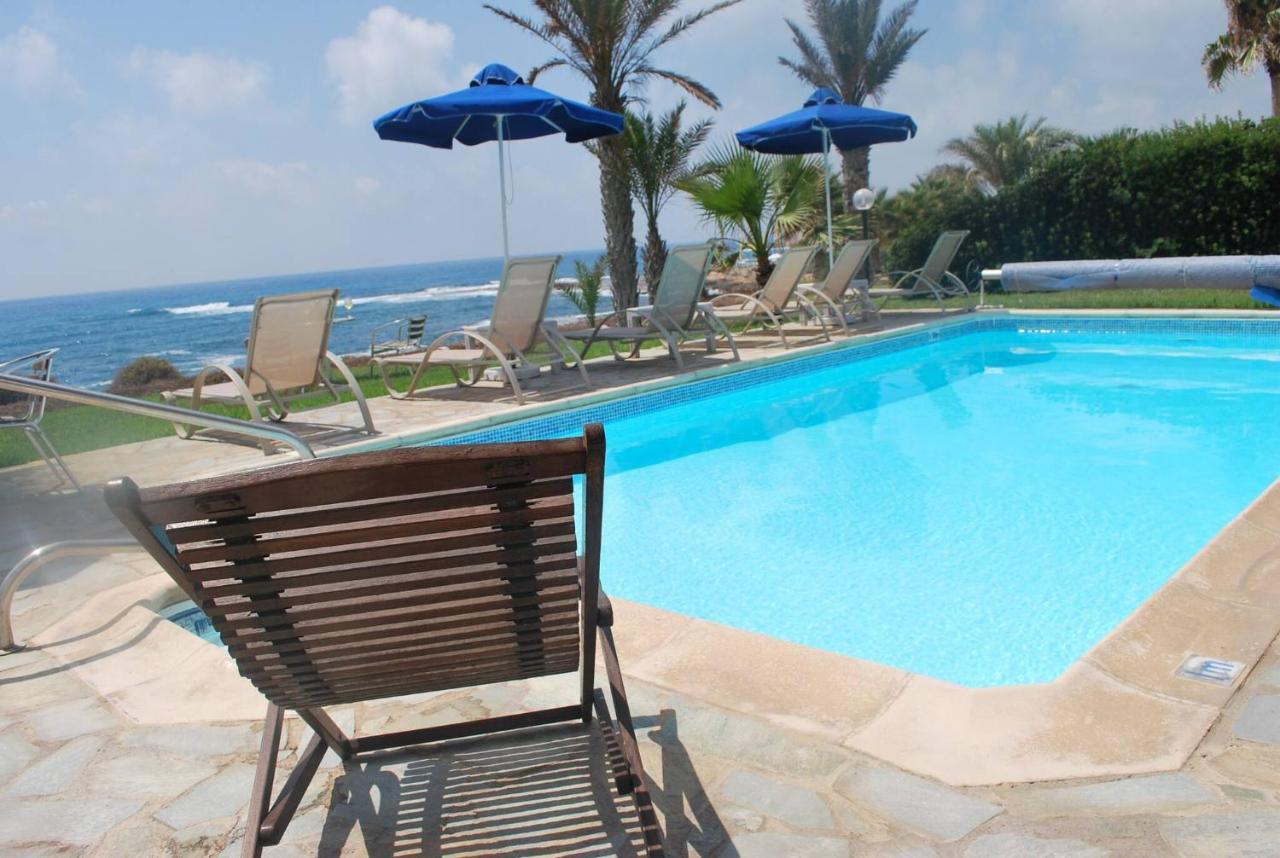 Sea Front Villa, Heated Private Pool, Amazing Location Paphos 323 Kissonerga Ngoại thất bức ảnh